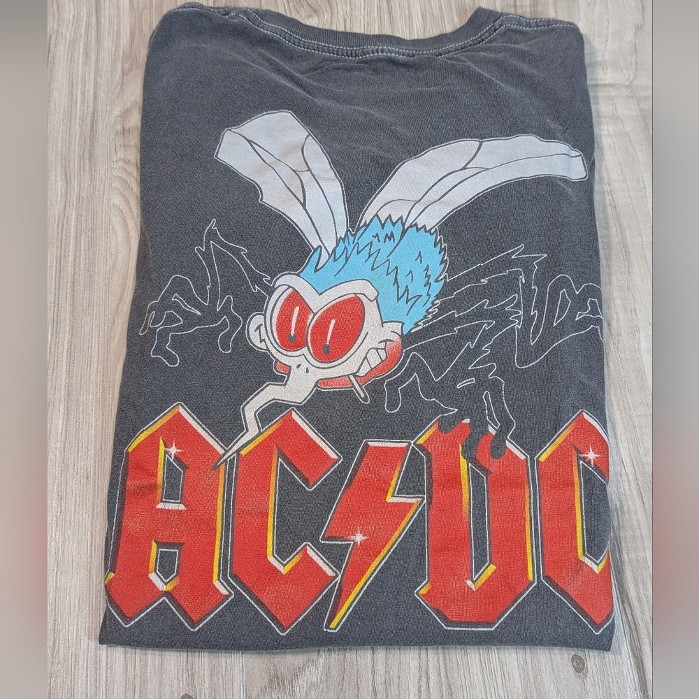 AC/DC BAND TEE Men's Size Medium "Fly On The Wall Tour 1985" Faded Worn In
